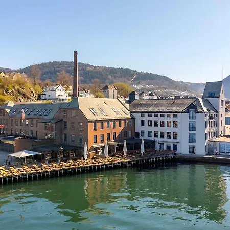 Sea & Rooftop Terrace - Modern